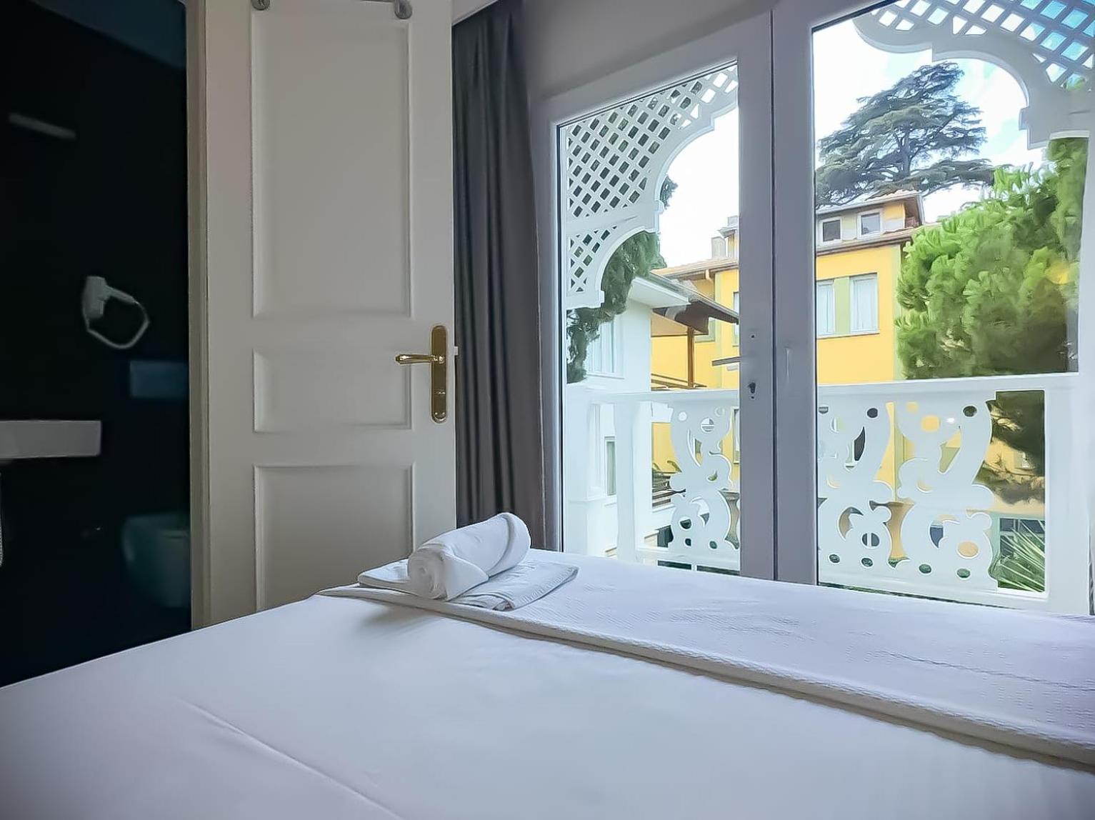 Hi Hotel Ivy Bueyuekada Adalar Kültér fotó
