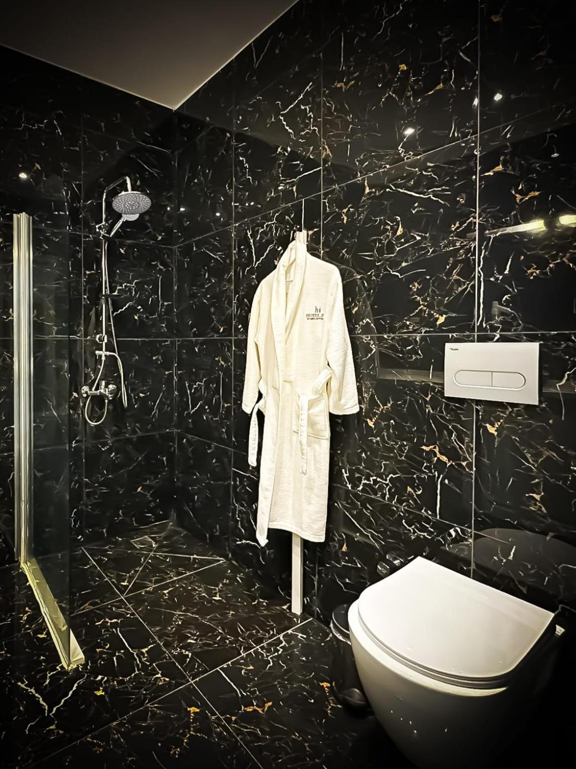 Hi Hotel Ivy Bueyuekada Adalar Kültér fotó
